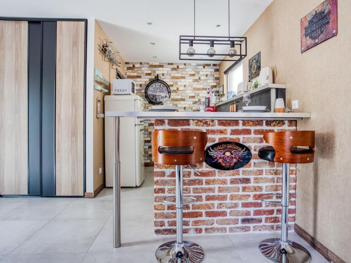 Cosy Apartment In Eperlecques With Fireplace Δωμάτιο φωτογραφία