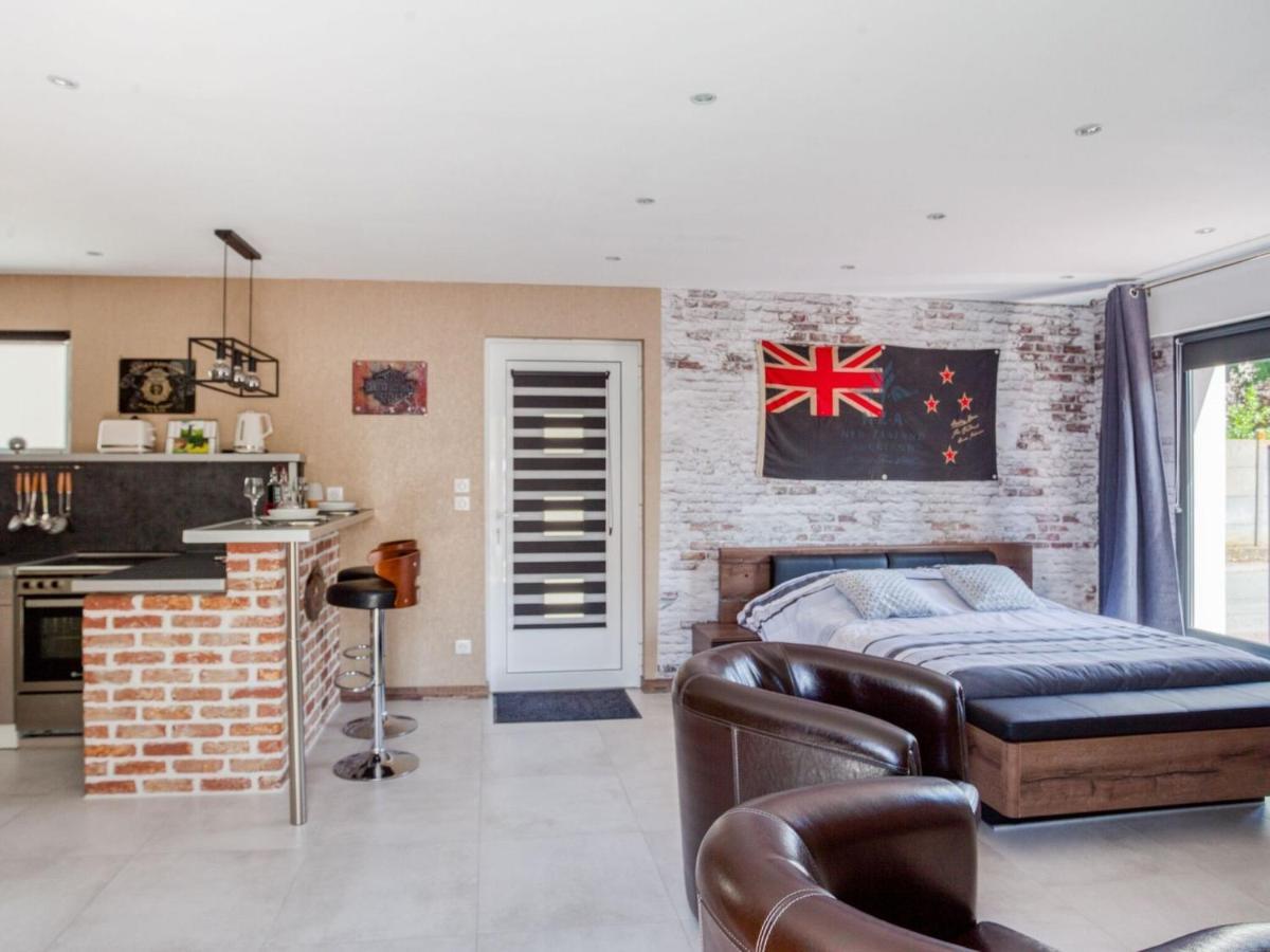 Cosy Apartment In Eperlecques With Fireplace Δωμάτιο φωτογραφία